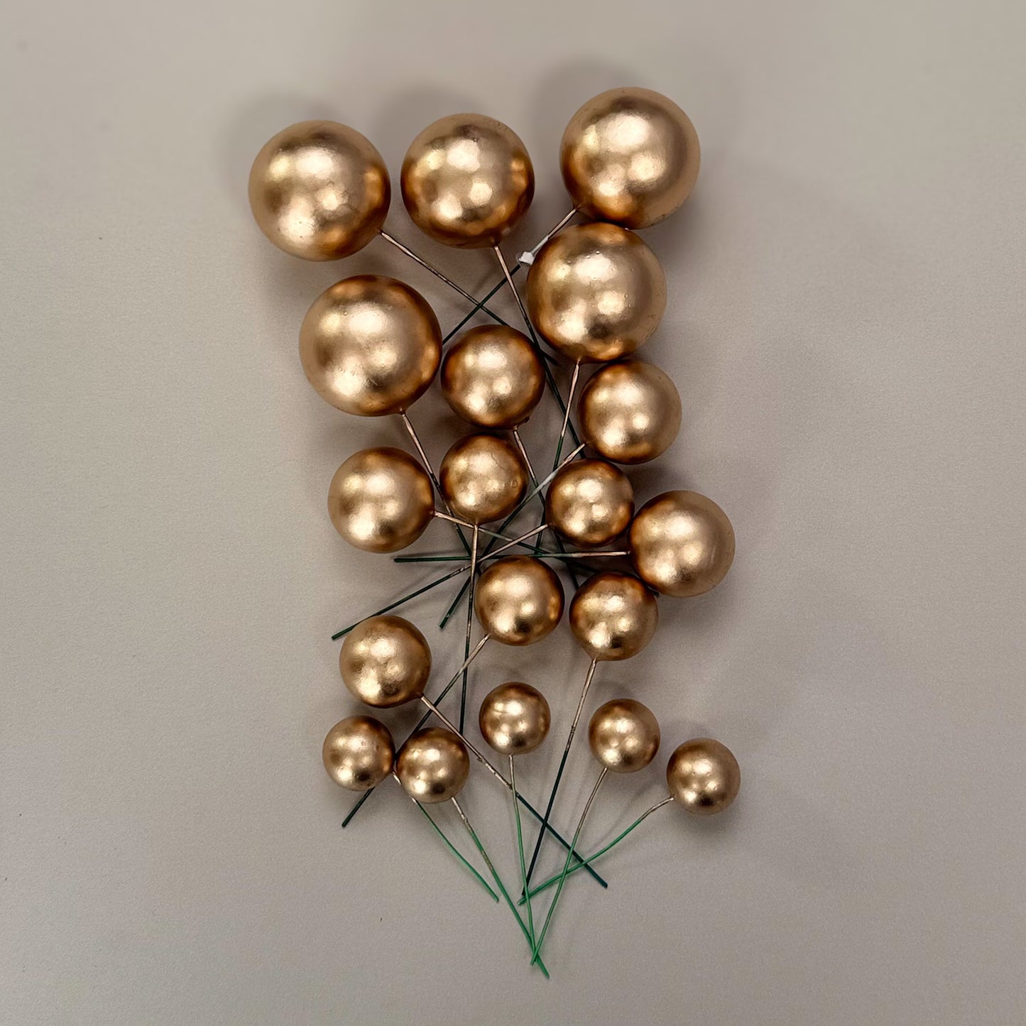 Gold Faux Ball Toppers for Cake Decoration (20 Pcs)