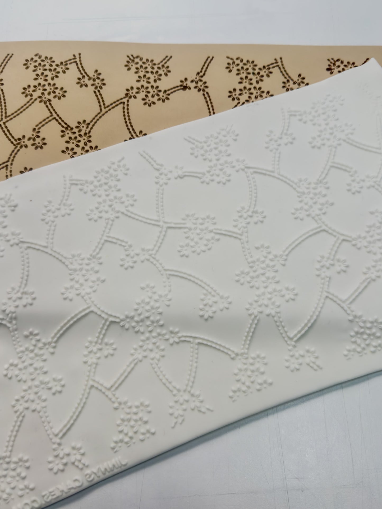 Blossom & Pearl Embossing Mat