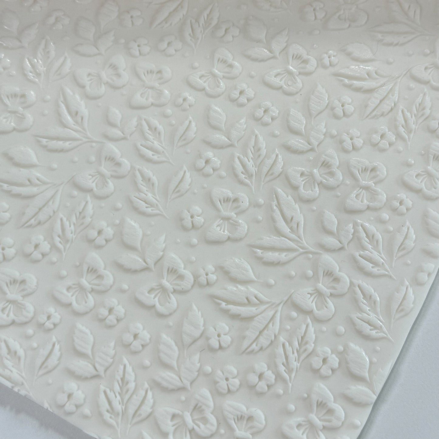 The Papillon – Whimsical Roller