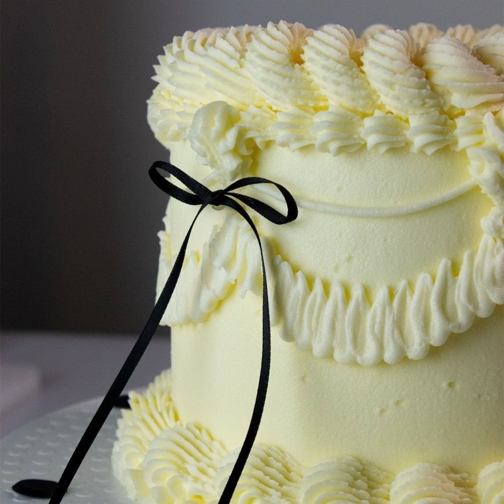 PME Ribbon Bow Cake Toppers – Black (Pack of 8)