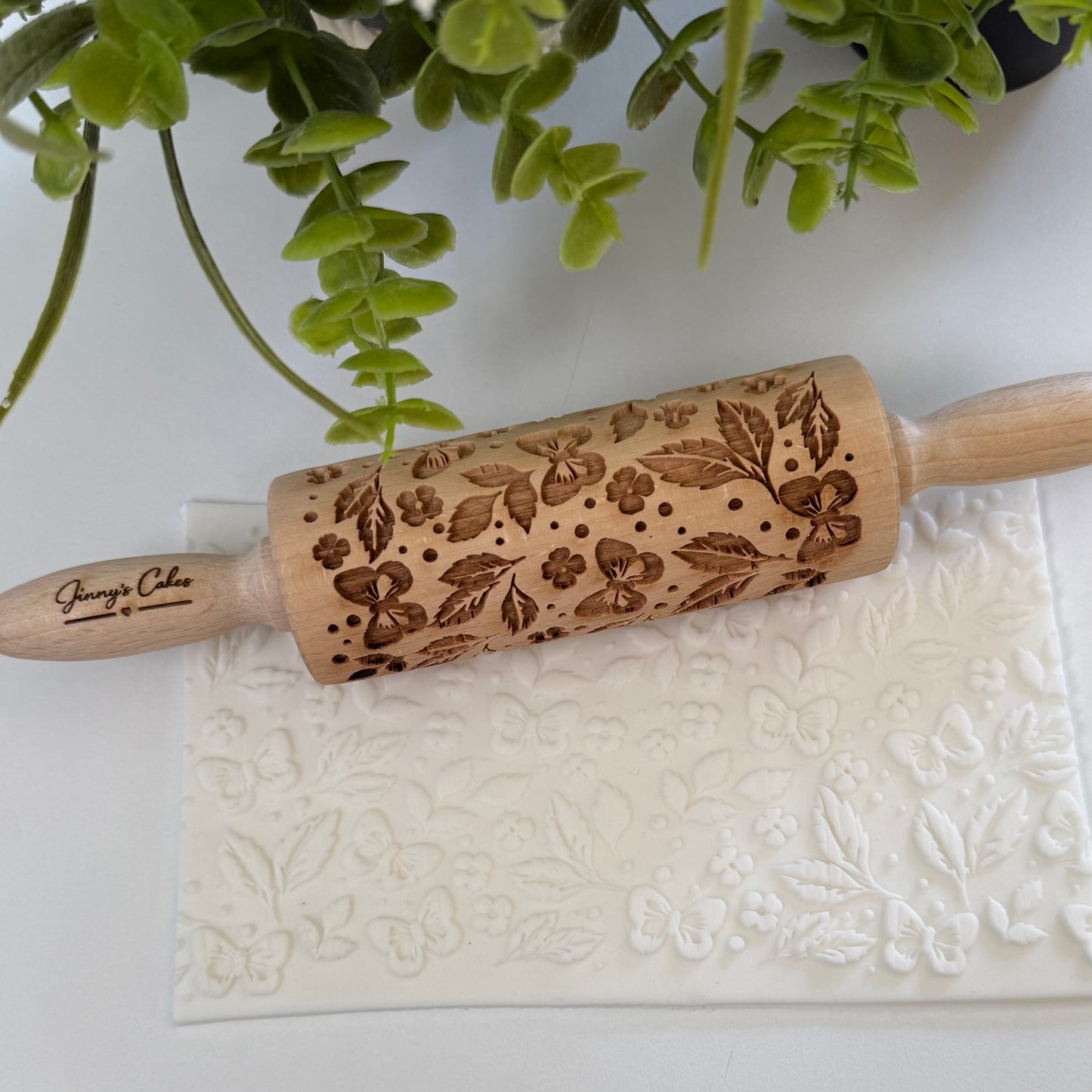 The Papillon – Whimsical Roller Small
