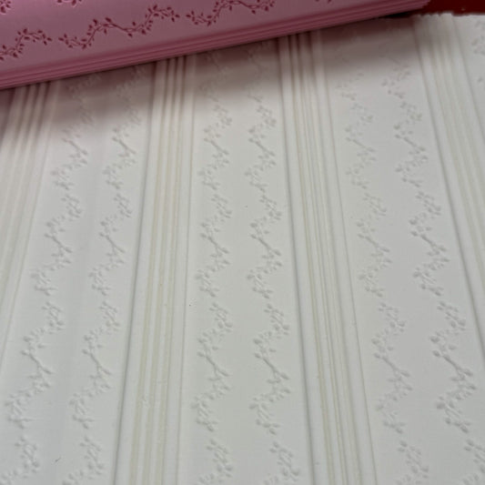 The Ivy Textured Roller