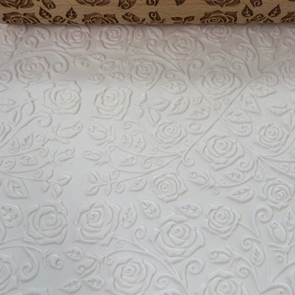 The Eden – Rose Floral Roller Small