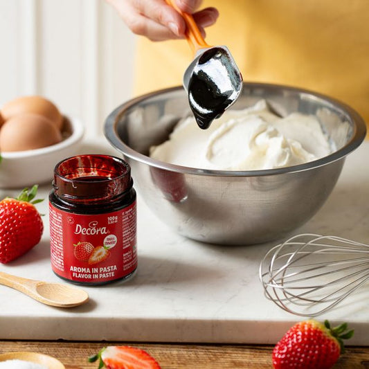 Decora Concentrate Strawberry Paste Flavour 100g