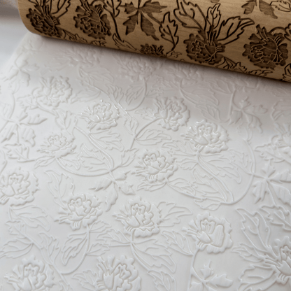 The Camellia – Elegant Floral Roller